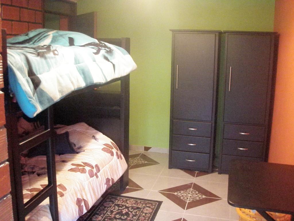 Hostel Sendero De Volcanes Латакунга Стая снимка