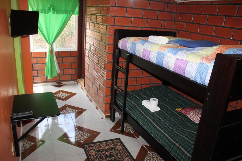 Hostel Sendero De Volcanes Латакунга Екстериор снимка