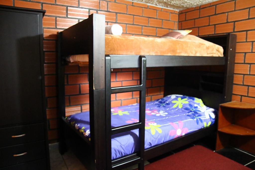 Hostel Sendero De Volcanes Латакунга Екстериор снимка